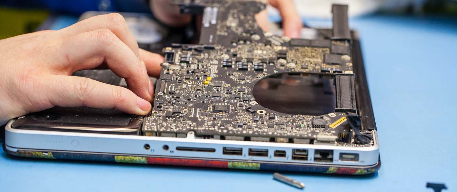 Замена или ремонт видеочипа ноутбука Apple MacBook в посёлке Коммунар