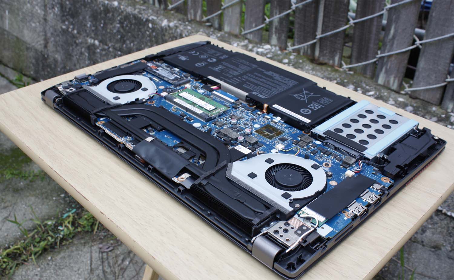 Замена или ремонт видеочипа ноутбука Compaq в посёлке Коммунар